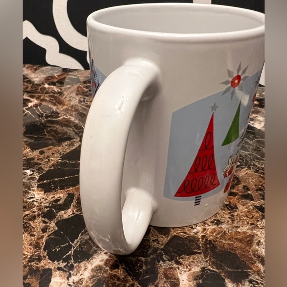 Disney Mickey and Friends Christmas Mug - Picture 4 of 7